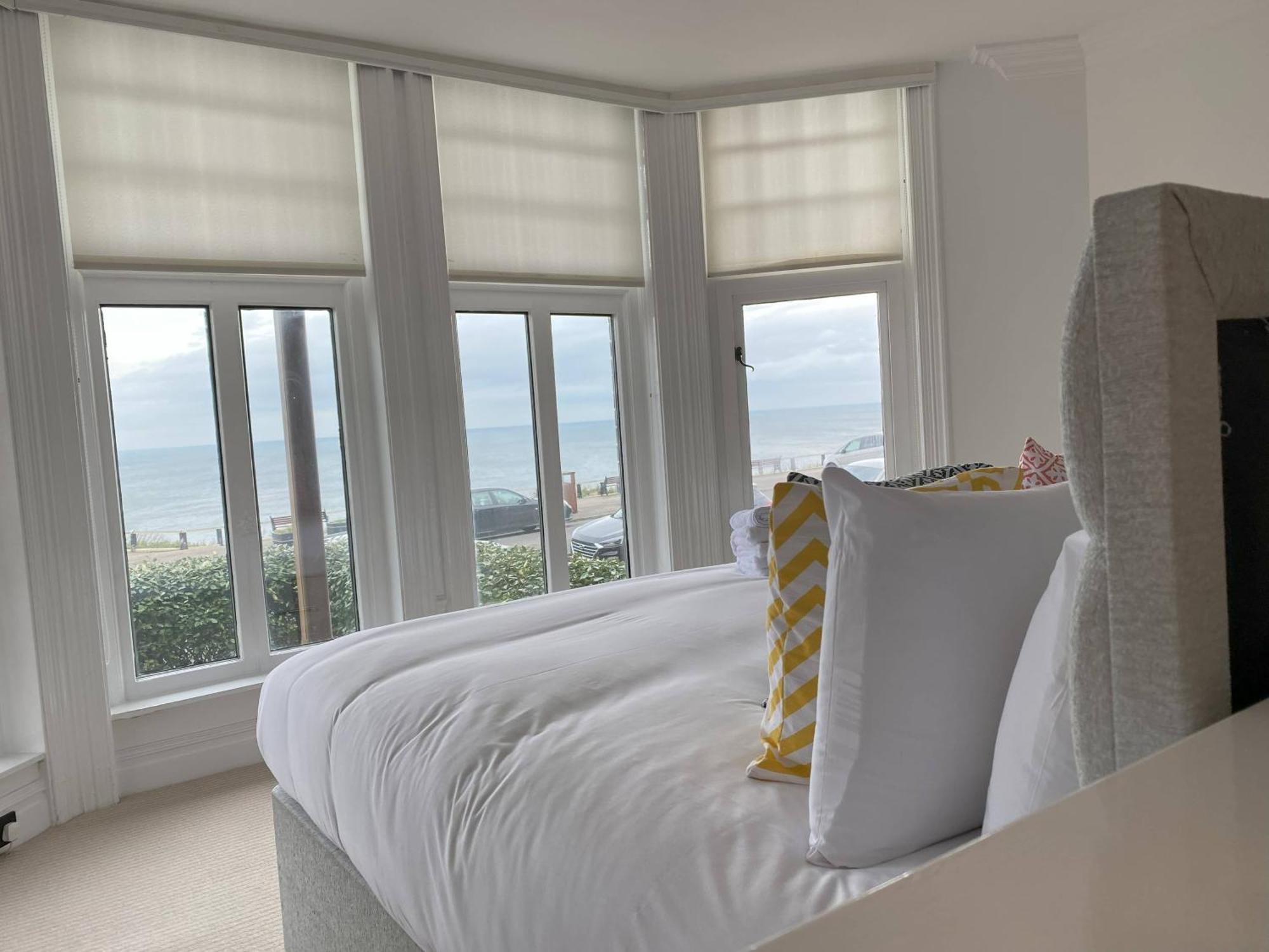 Apartment Sea Forever Oceanfront Perfectly